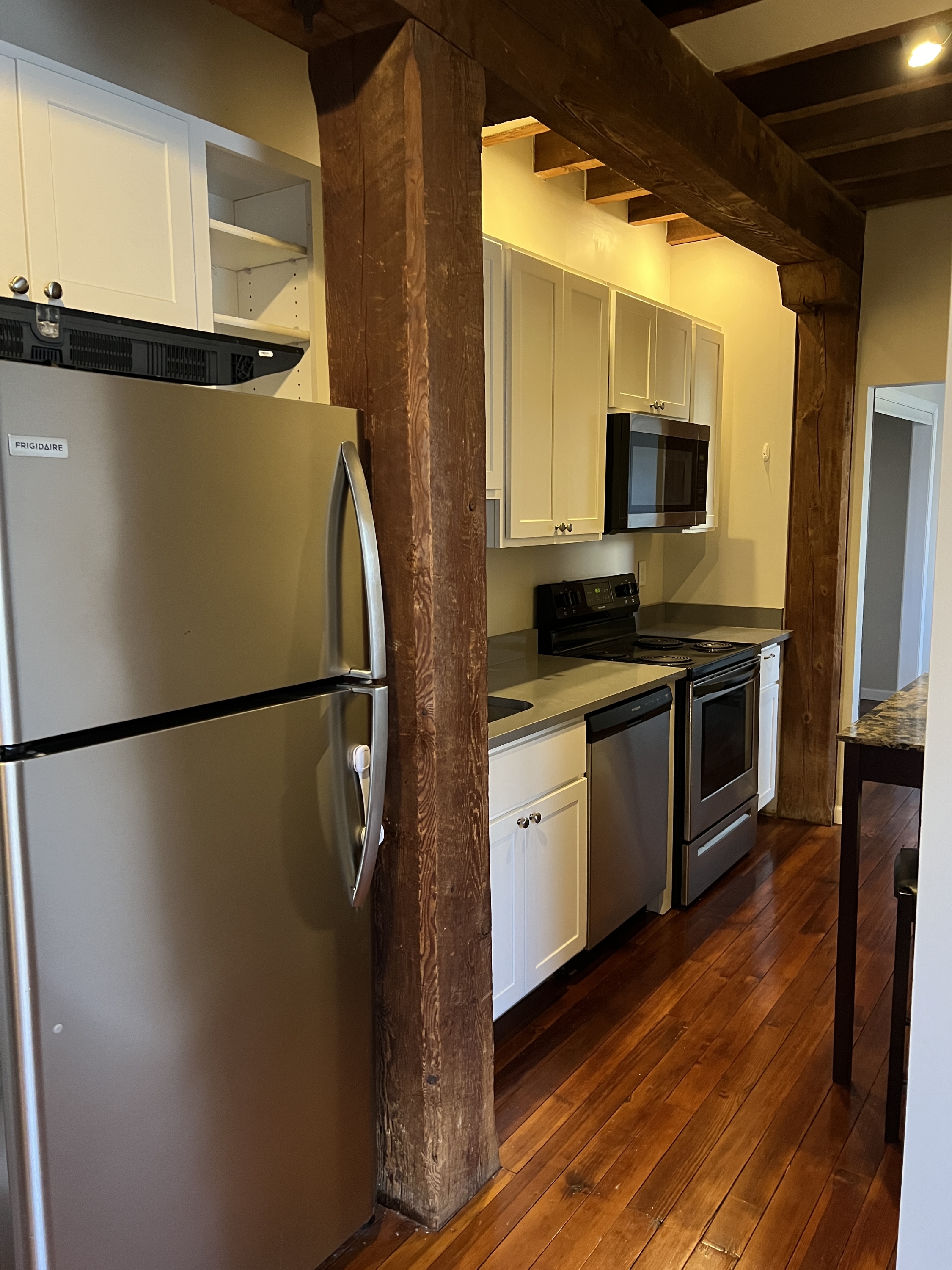 183 MacArthur Ave - 6