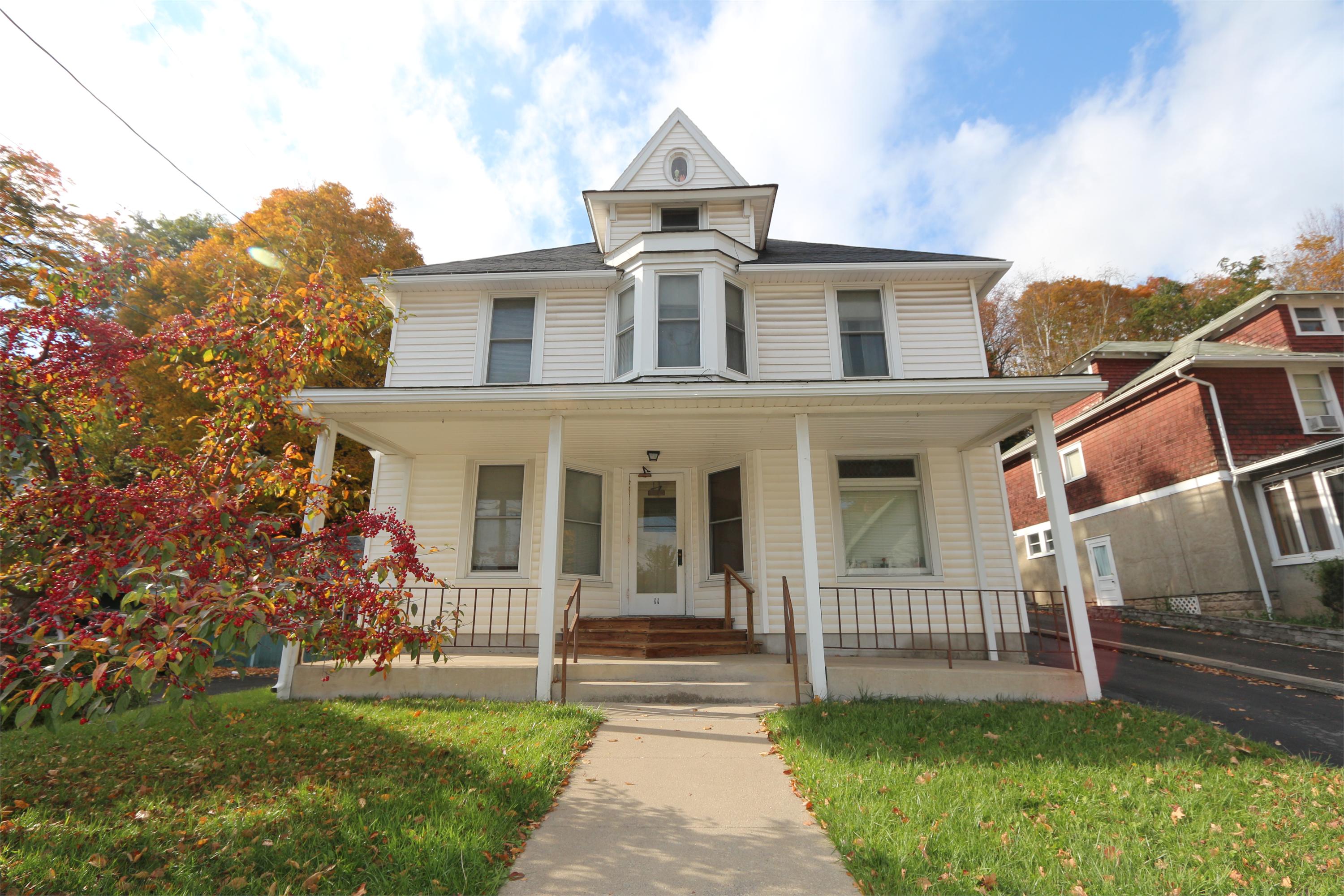 11 West St - 2